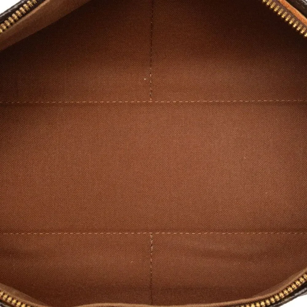 Louis Vuitton delivery duty